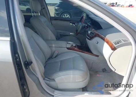 2012 Mercedes-Benz S 550 из США, поврежденный, VIN WDDNG7DBXCA468652